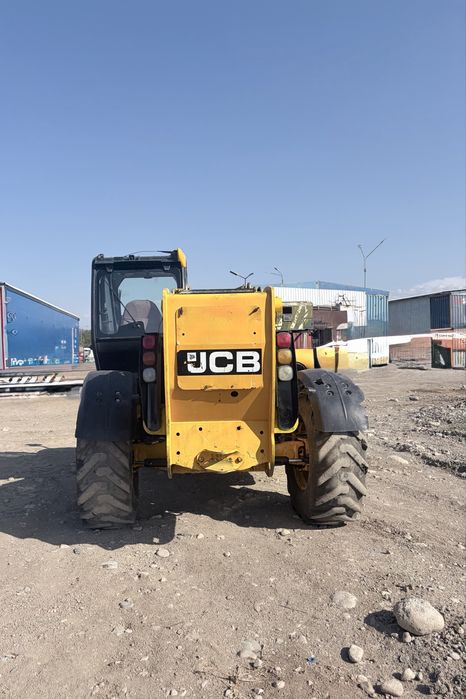 Телескопический погрузчик JCB (модель 535-125),