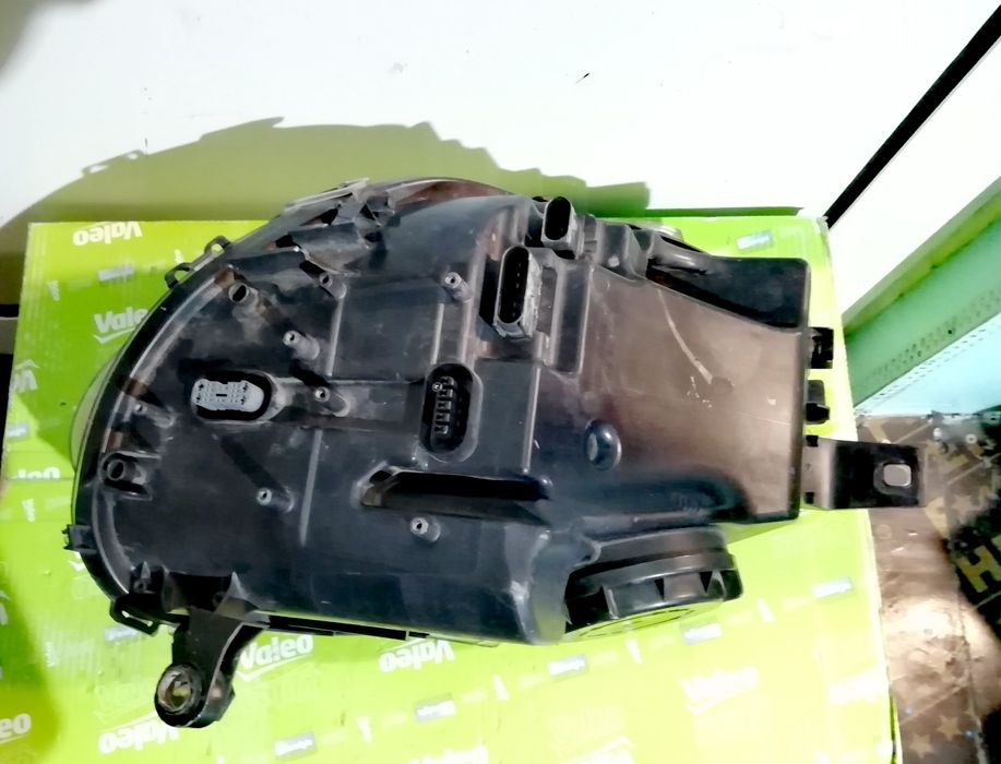 Фар Фарове за Мерцедес Р-класа В251 / Mercedes R-Class Minivan W251.