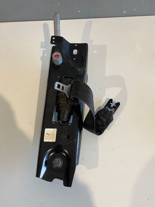 Centura stanga fata VOLVO XC70 2008-2013 39811479 39865060