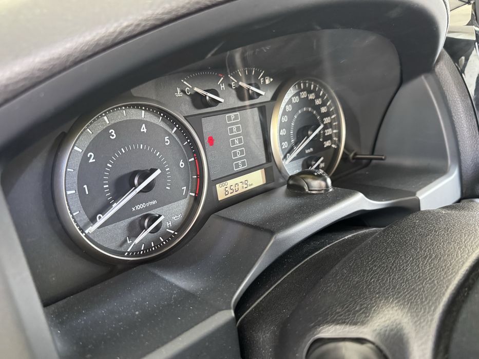 Toyota Land Cruiser 200 идеал сосотояние