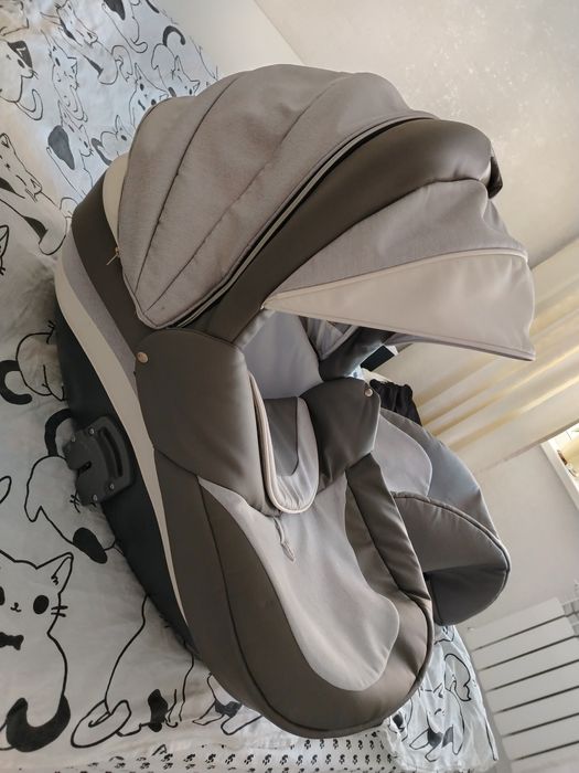 Продам детскую коляску