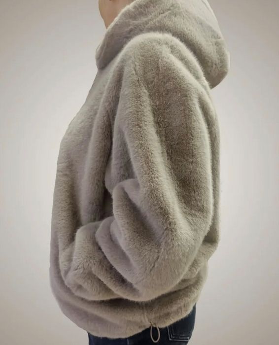 Стильная, теплая шуба