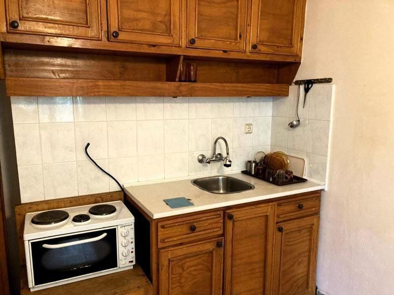 Дава се под наем Едностаен апартамент в София, Хладилника - 48 кв.м за 397.8 € - Снимка #2
