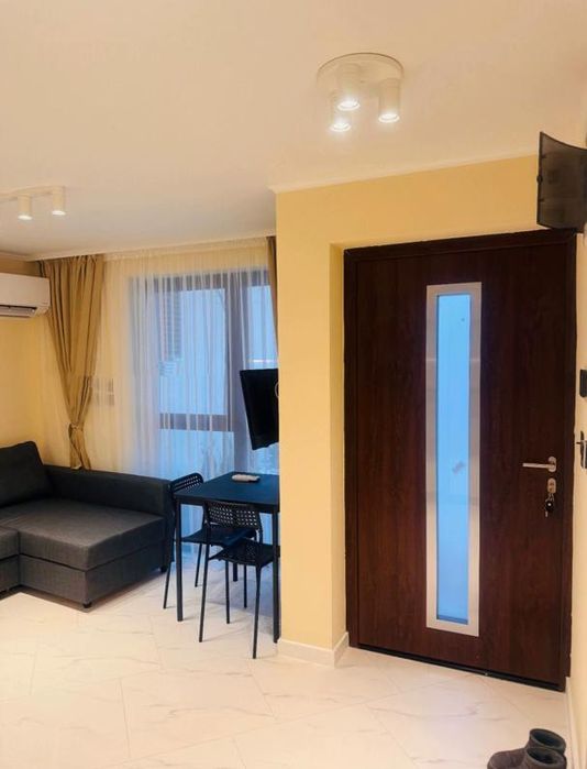 Двустаен, под наем, ж.к Сухата река