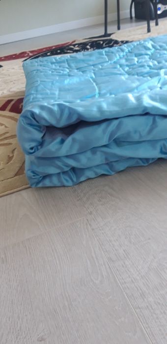 Двухспальнее шерстяное одеяло