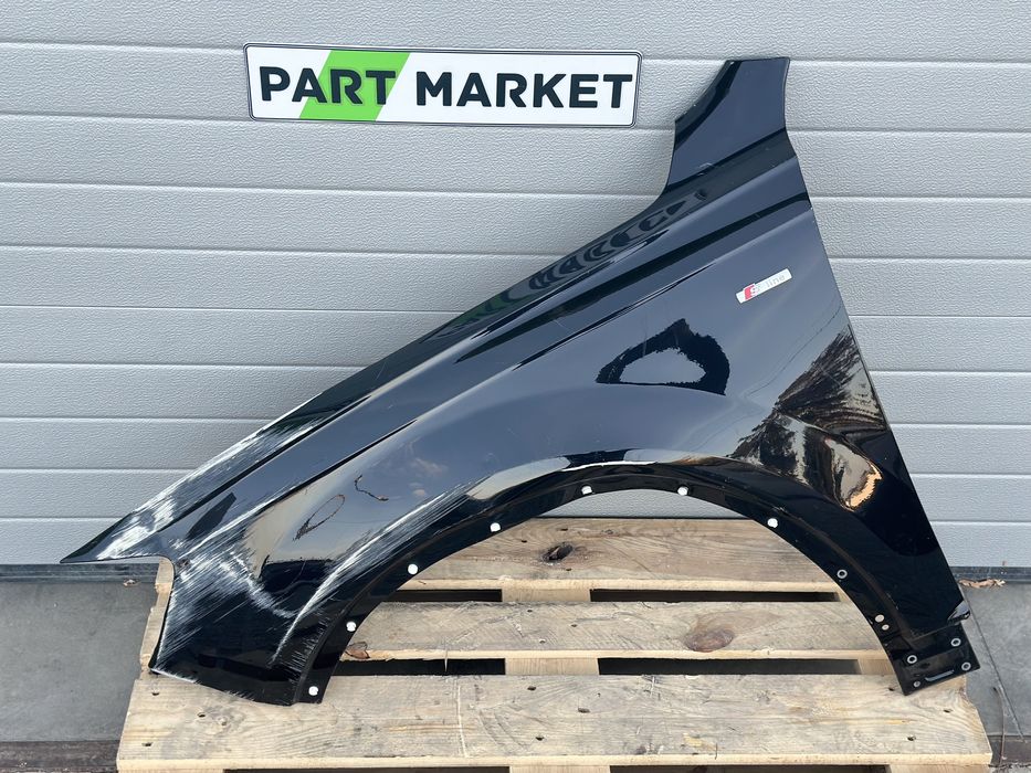 Ляв калник AUDI Q7 4M