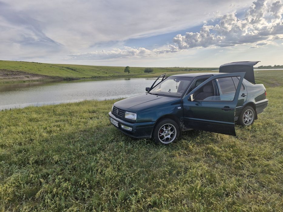 Продам  Volkswagen Vento