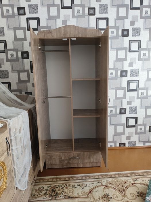 Детская кроватка со шкафом