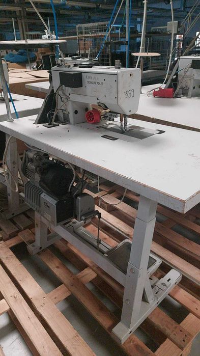 masina de cusut industriala Durkopp, masa de lucru