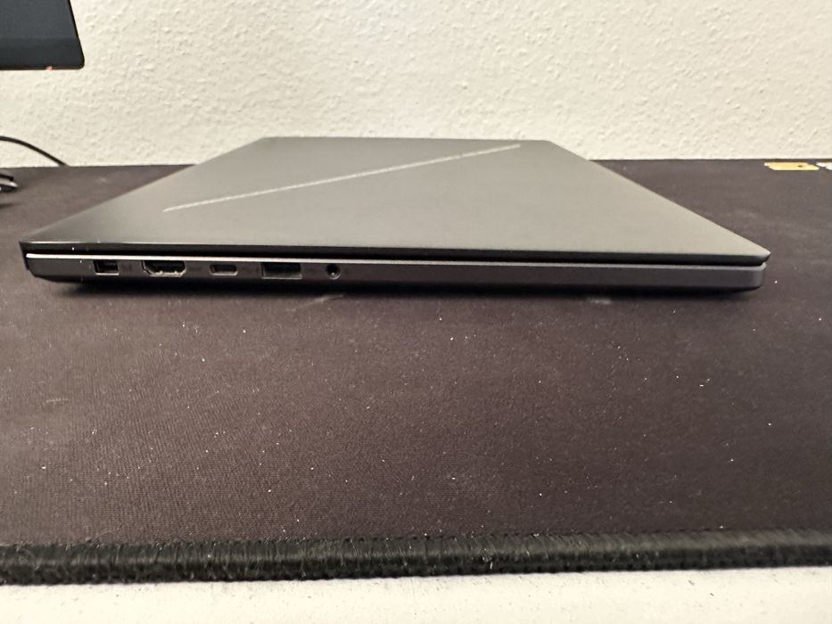 Laptop ASUS ROG Zephyrus G16 OLED 2024, Ryzen AI 9, RTX 4060, 32Gb RAM