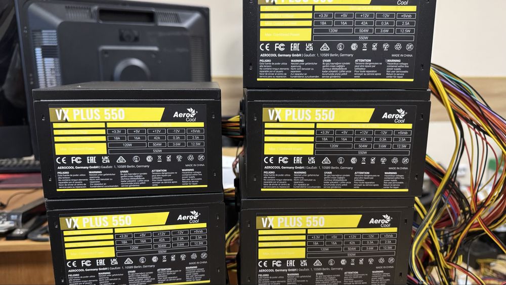 Блоки питания разных видов (Deepcool, AeroCool, pc cooler)