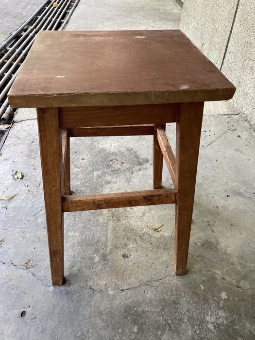 Tabureti diverse dimensiuni