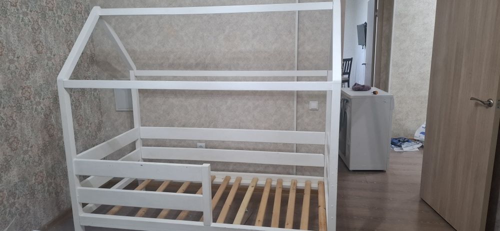Детская  кровать