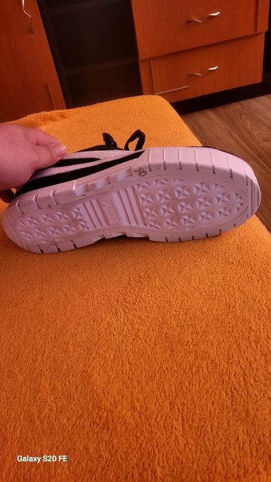 Adidasi puma de femei  noi