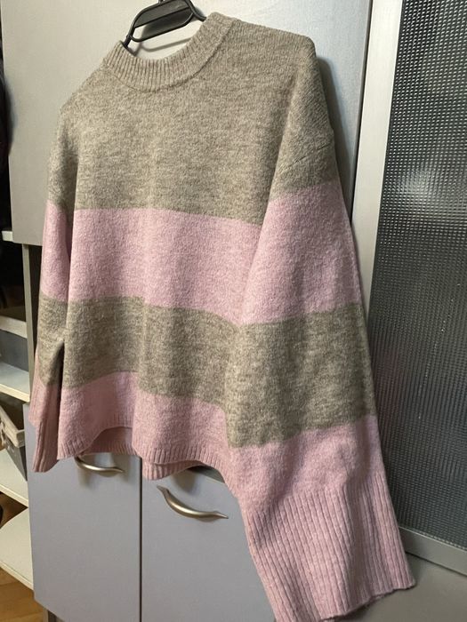 Блузи и пуловери