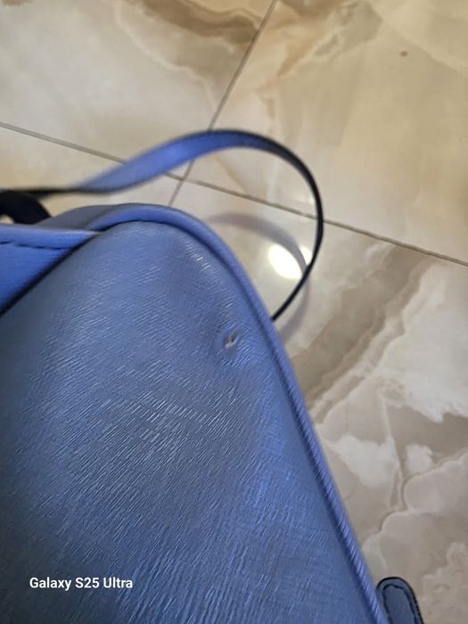 Rucsac Guess stare bună mici urme de purtare vezi foto
