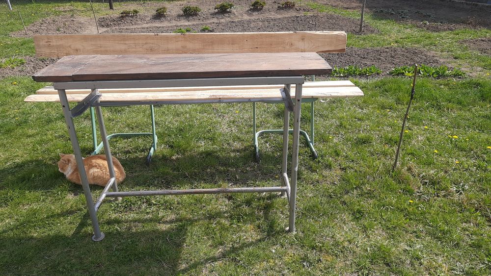 Mobilier gradina mese și scaune schelet metalic  rezistente