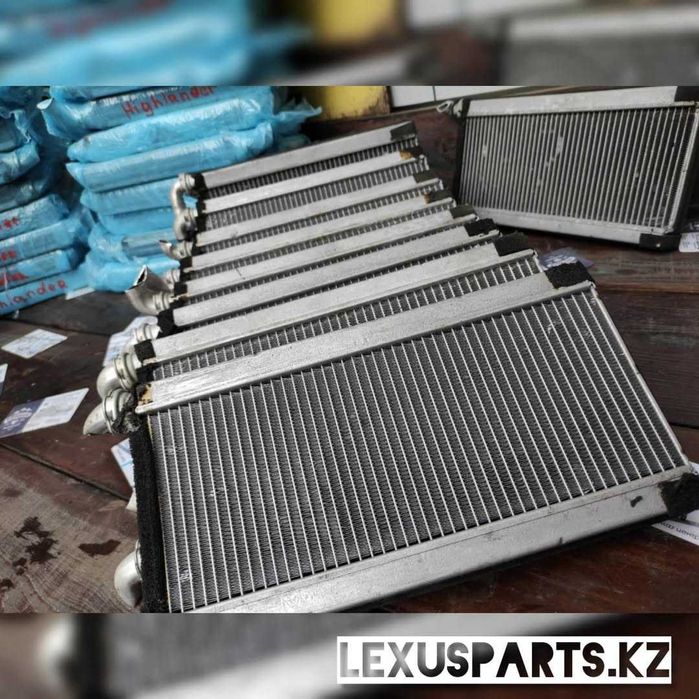 Радиатор печки RX300