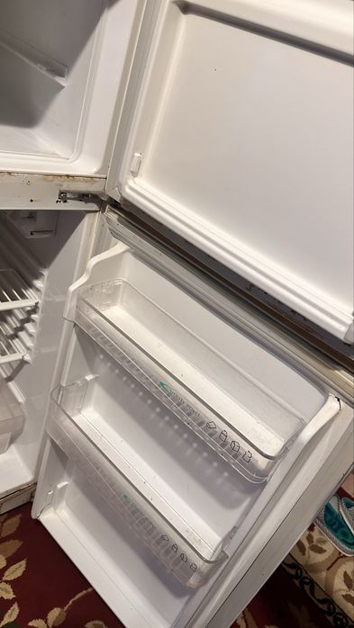 Продам холодильник