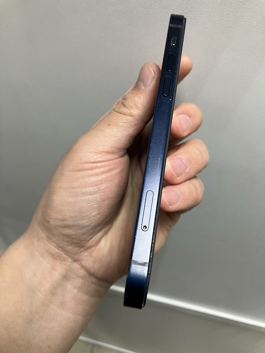 Айфон 12 сатылады