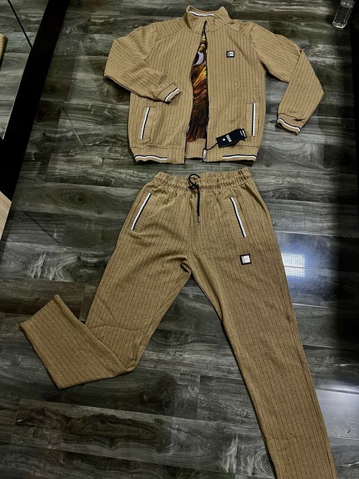 Trening Bărbați  Măsuri disponibile S/M/L/XL/XXL