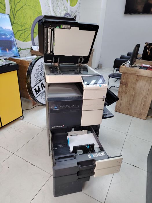 Konika Minolta bezhab C 754 e