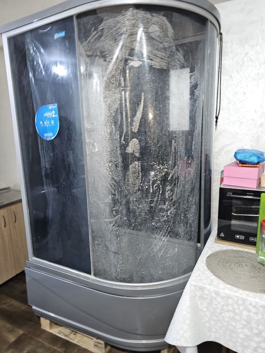 Душевая кабина бу.