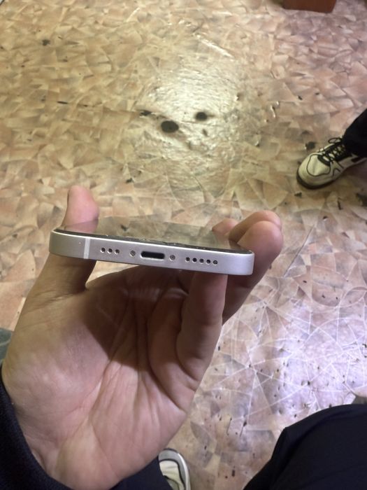 Айфон 12 оригинал один хозяин