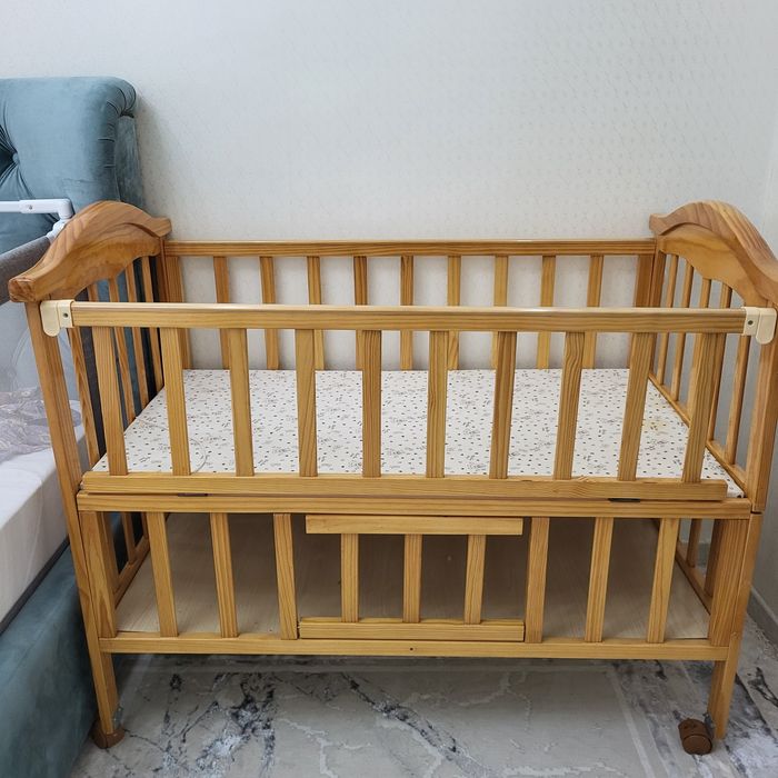 Продаётся манеж-кроватка