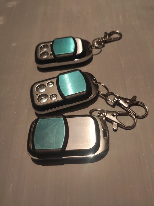 Пульт для шлагбаума и ворот.