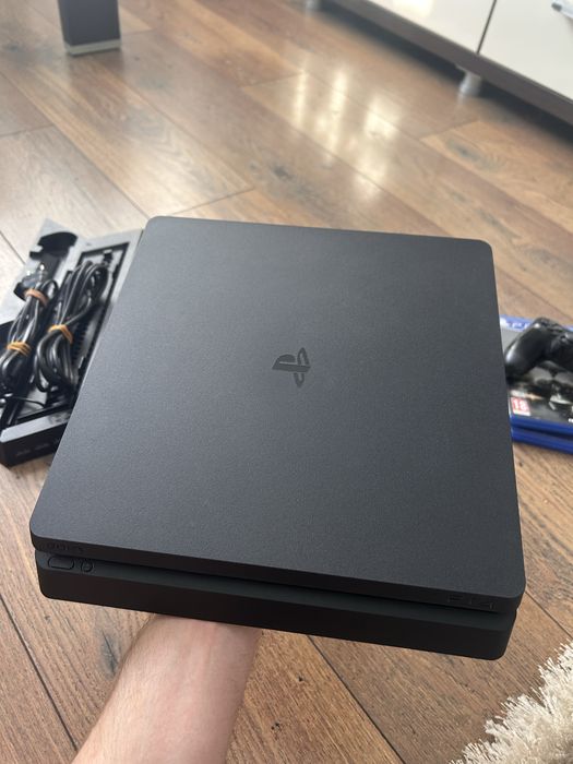 Consola PlayStation 4 Slim 500GB 10/10