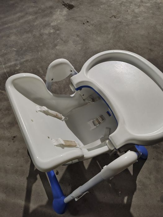 Vând scaun de masa bebe-reglabil