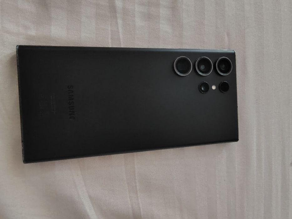 Samsung S23 ultra fisurat