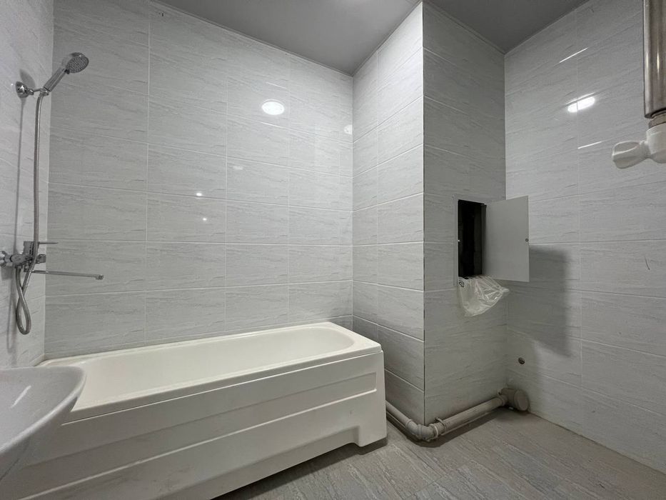 Срочно продаётся 3 ком Новостройка Яккасарой