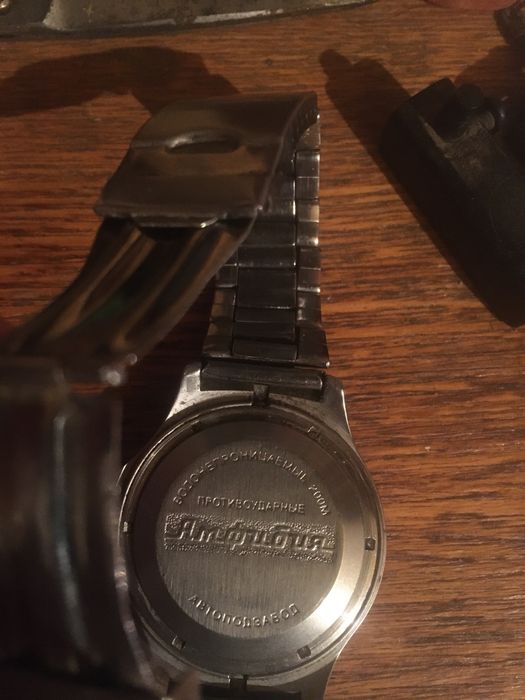 Продам часы Анфибия