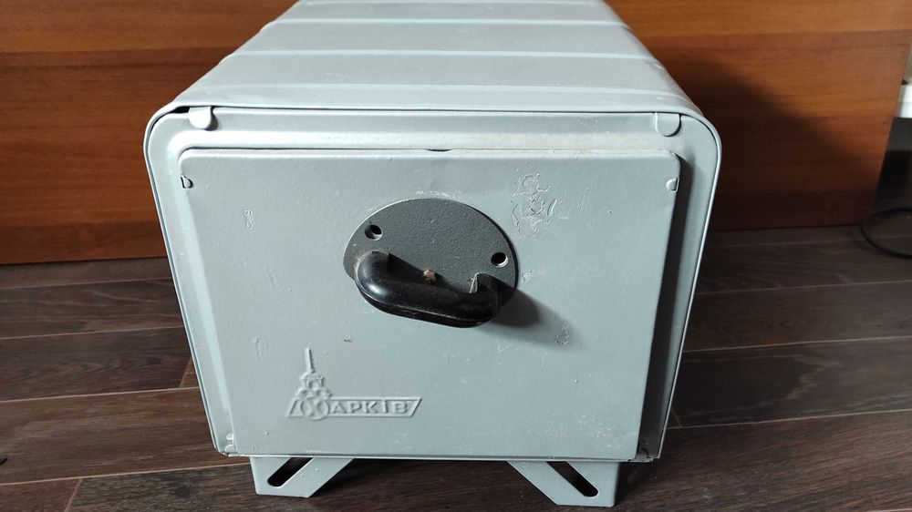 Малка фурничка за печене (подходяша за глина)