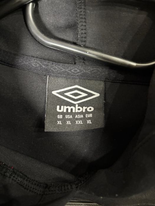 Мъжки суитшърт UMBRO, XL, отговаря на L