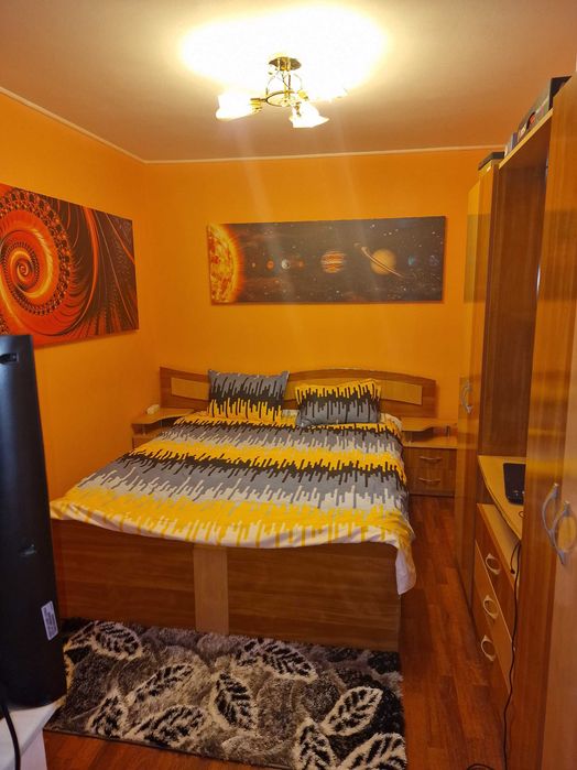 Apartament 2 camere semidecomandat, etaj 2,Aleea Farului.