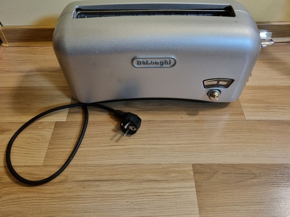 Prajitor paine DeLonghi