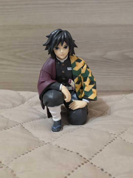 Фигурки на аниме герои