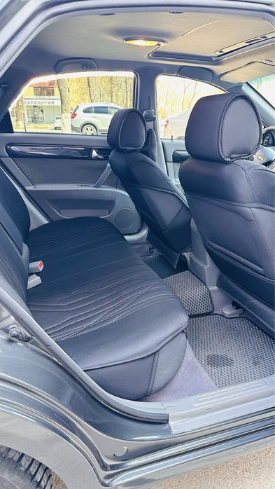 Chevrolet Gentra Elegant Plus avtomat 70000 probeg . Kraska bor .