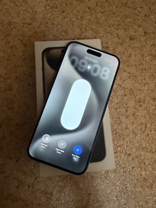 Продам айфон 15 pro max 256 GB в цвете Natural Titanium Iphone