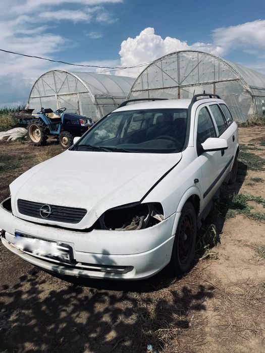 Dezmembrez opel astra g 2.0