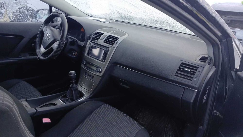 Dezmembrez Toyota Avensis 2.0 Diesel Euro 5 Din 2011 - 1AD-FTV