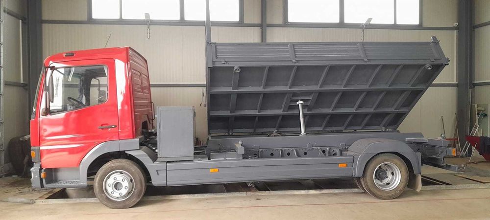 VAND Atego basculabil