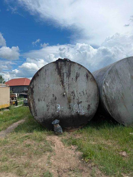 Продам емкость цистерну
