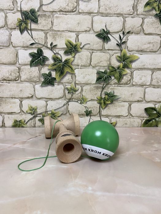 Kendama Krom cu gaura in ken