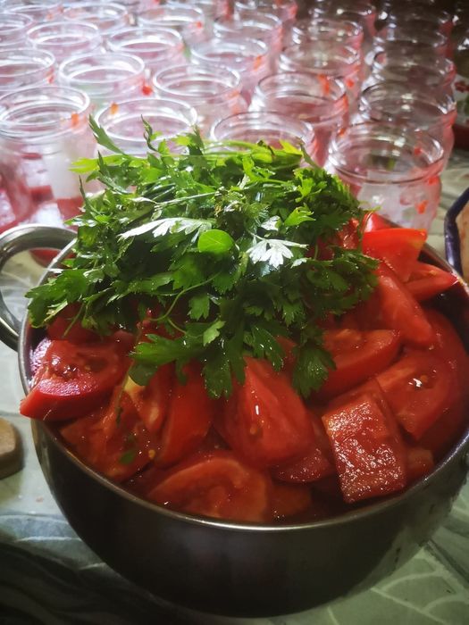 Зимнина ,буркани , белени домати