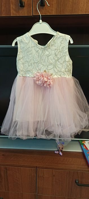 Продам платья для девочки