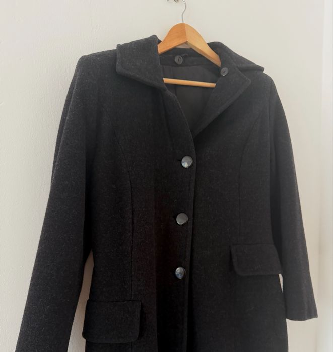 Palton lung din lână negru  – stil clasic cu șliț la spate